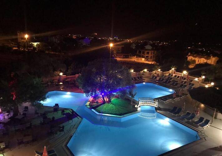 Sunshine Holiday Resort
