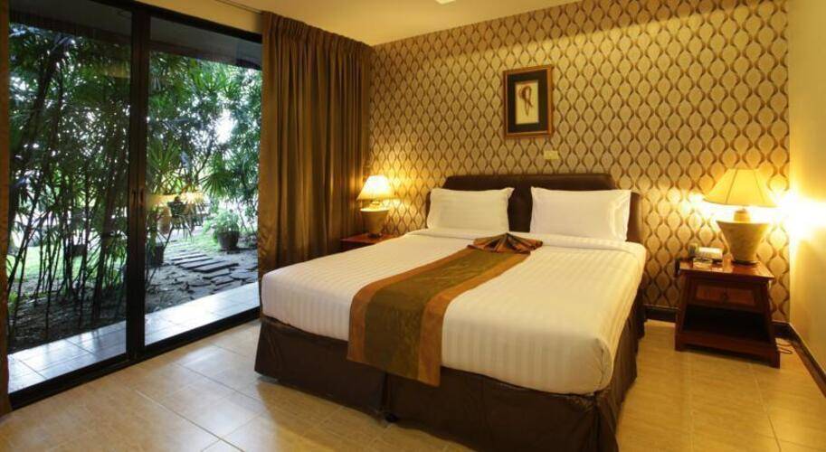 Nova Park Hotel & Service Apartment