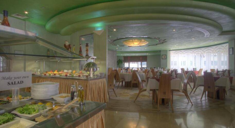 Oryx Hotel