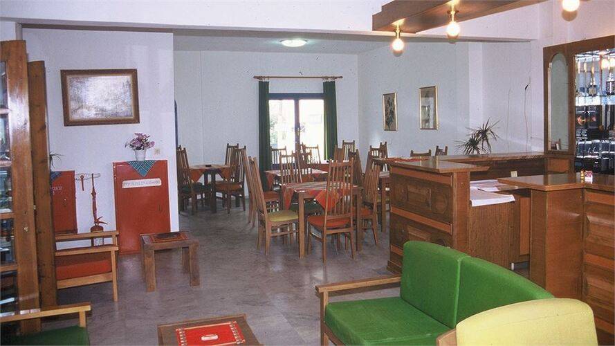Friday Hotel