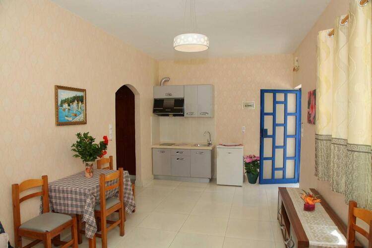 Tsalos Beach Hotel