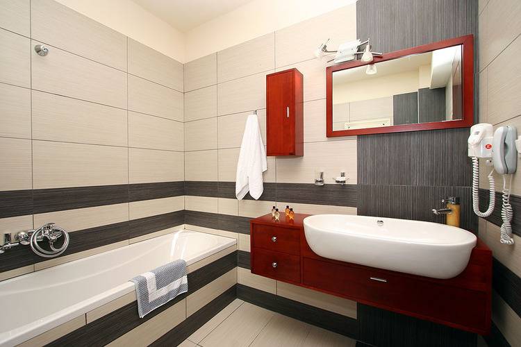 Chrispy World Hotel & Resort