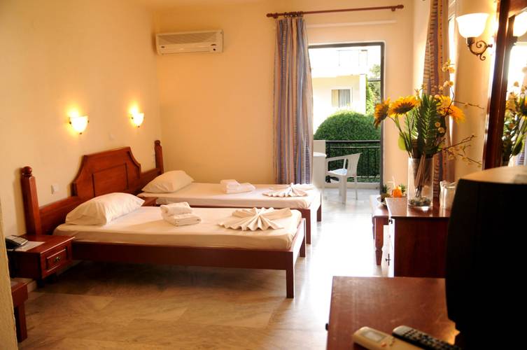Chrispy World Hotel & Resort