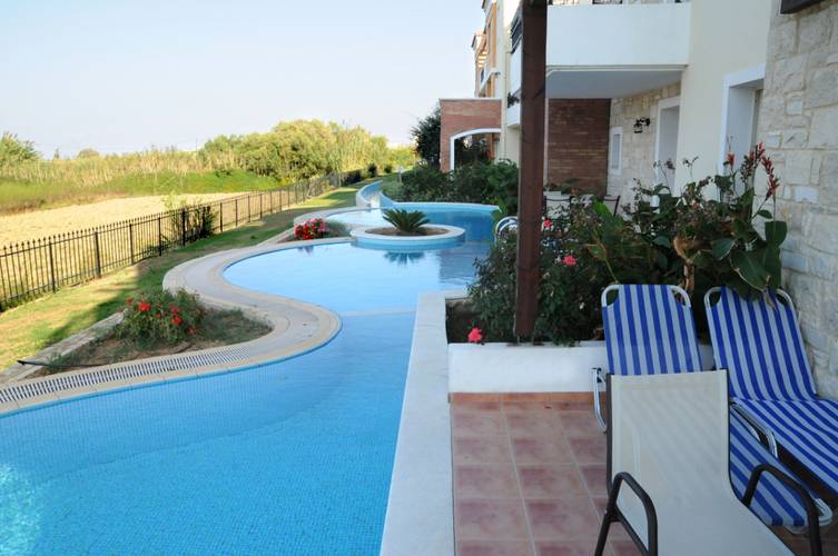 Chrispy World Hotel & Resort
