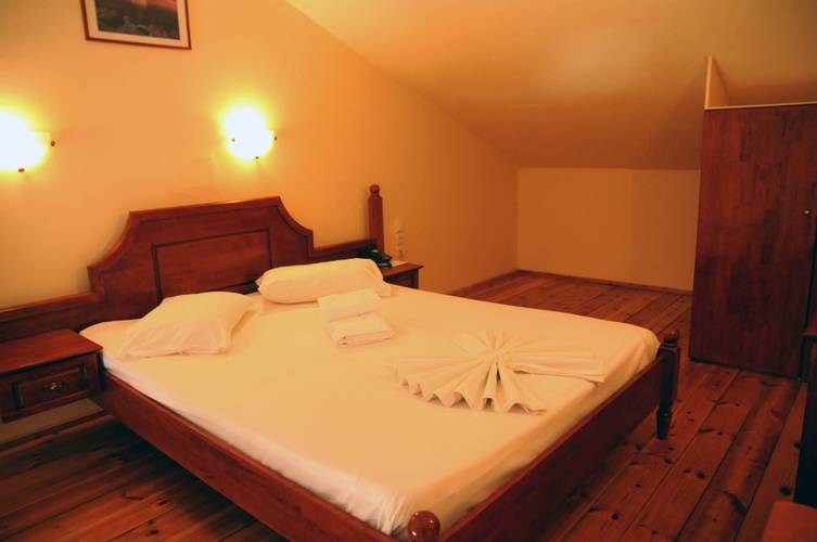 Chrispy World Hotel & Resort