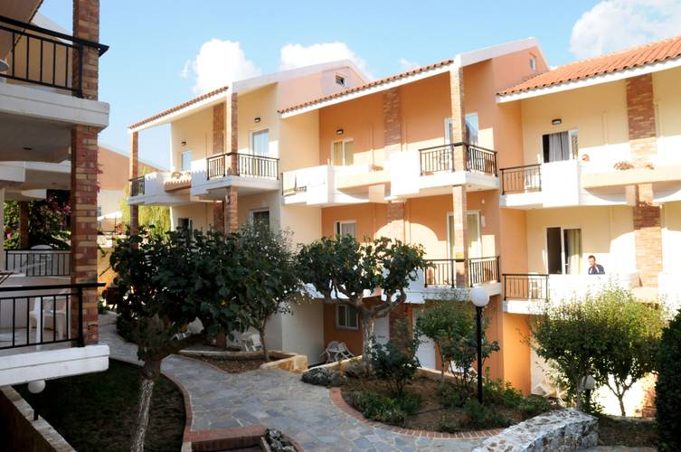 Chrispy World Hotel & Resort