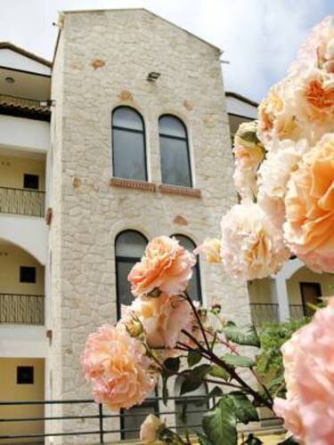 Lesse Hotel