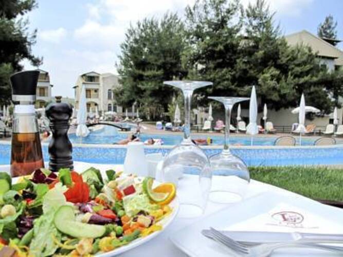 Lesse Hotel