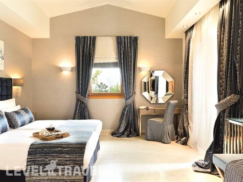 Фотография Porto Sani Village & Spa