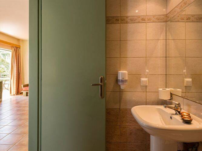 Nireas Hotel
