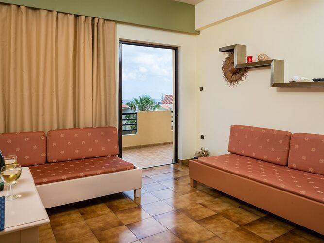 Nireas Hotel