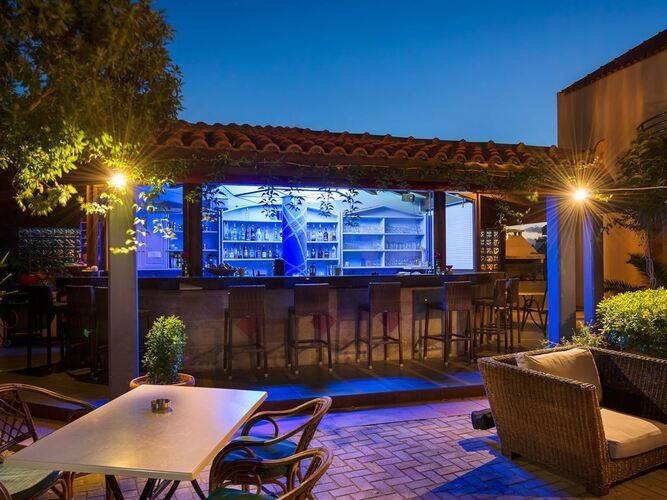 Nireas Hotel