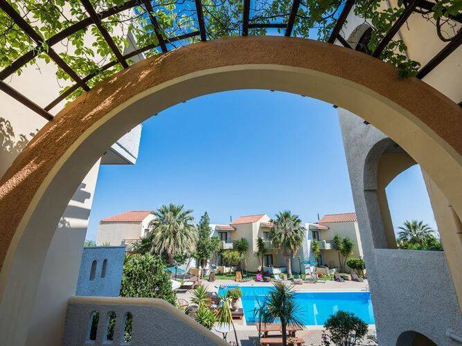 Nireas Hotel