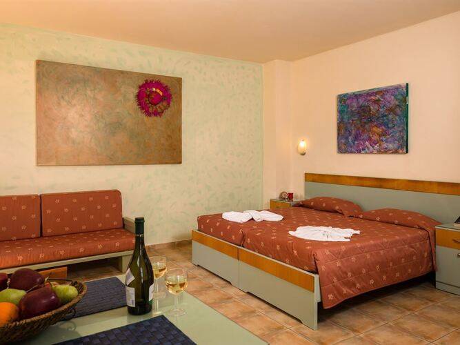 Nireas Hotel