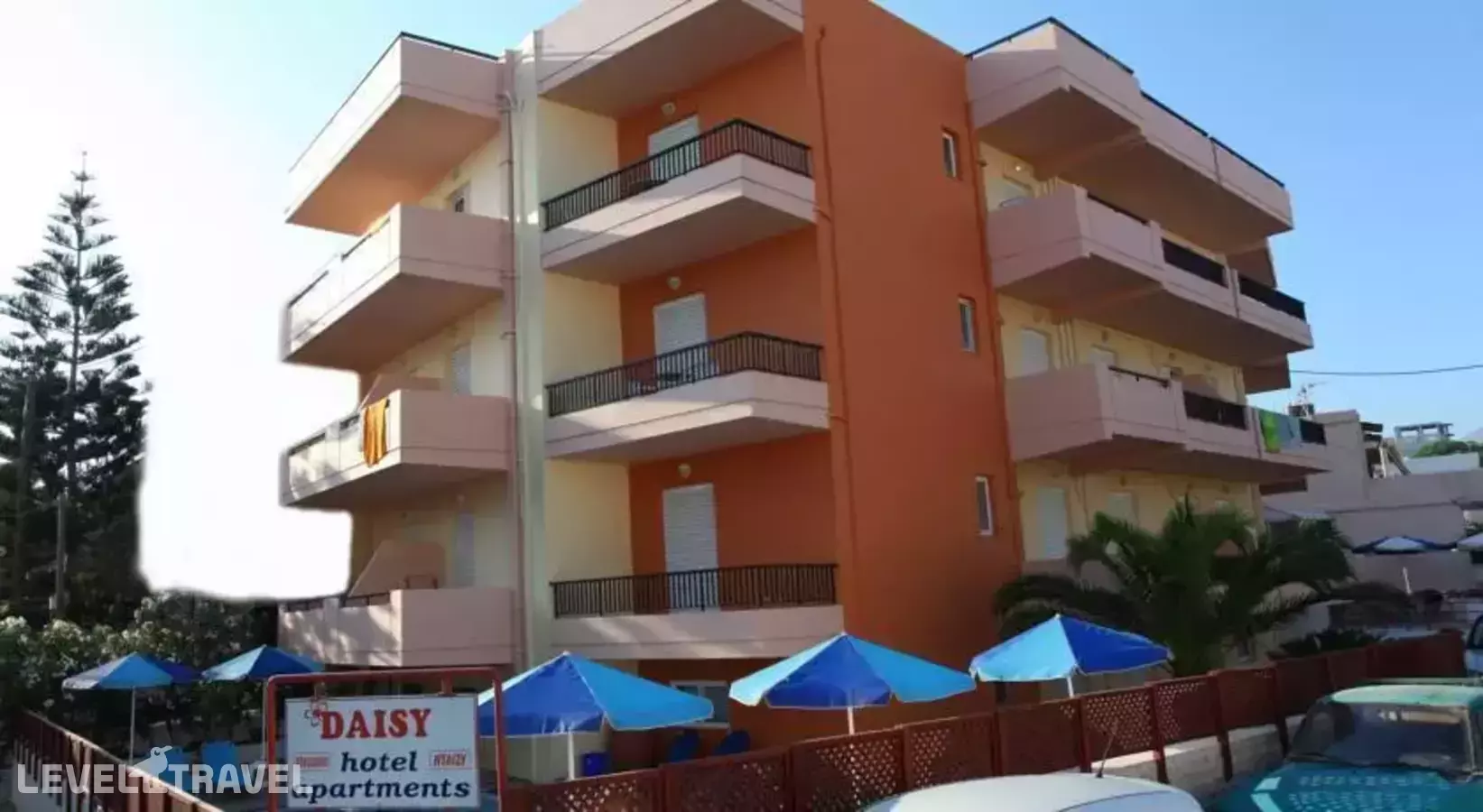 Daisy Apartments