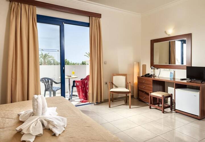 Adelais Hotel