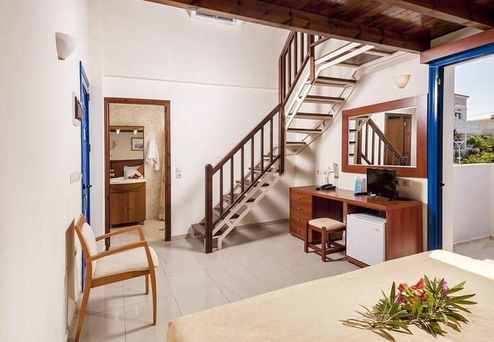 Adelais Hotel