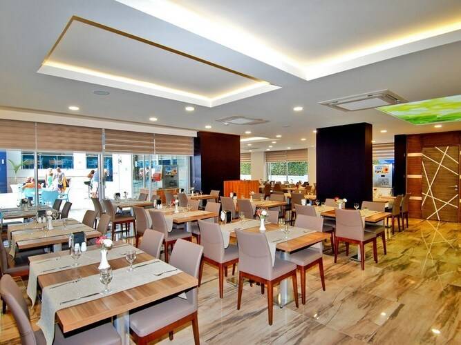 Kleopatra Ramira Hotel