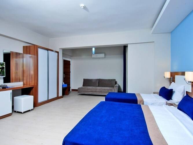 Kleopatra Ramira Hotel