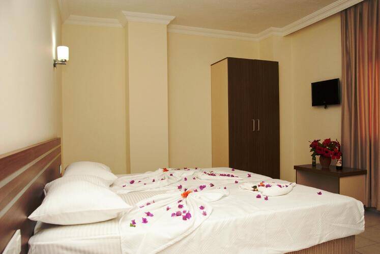 Dynasty Hotel