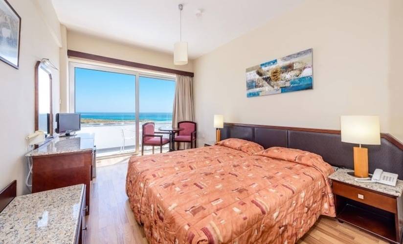 Tasia Maris Beach Hotel