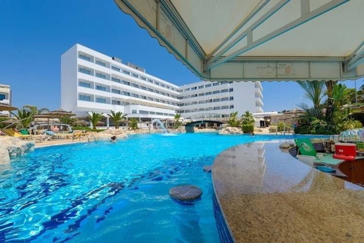 Tasia Maris Beach Hotel