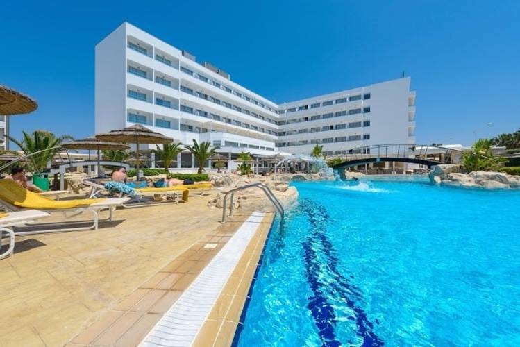 Tasia Maris Beach Hotel