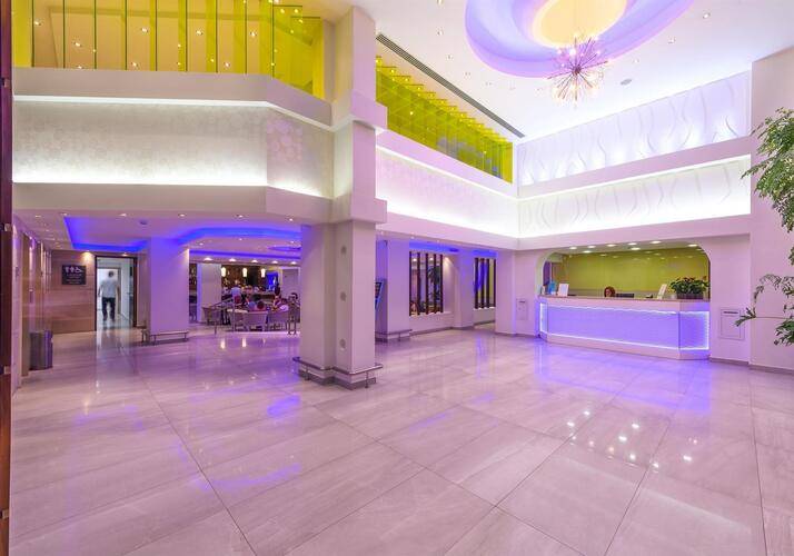 Tasia Maris Beach Hotel