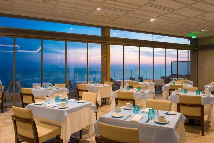 I Resort Beach Hotel & Spa (Adults Only 14+)