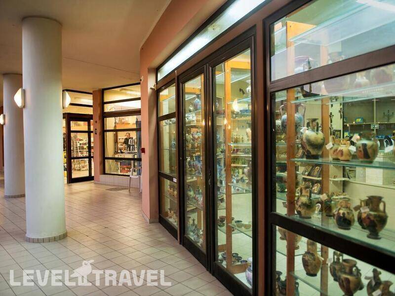 Фотография Athina Palace Resort & Spa