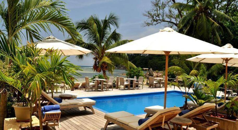 Crown Beach Hotel