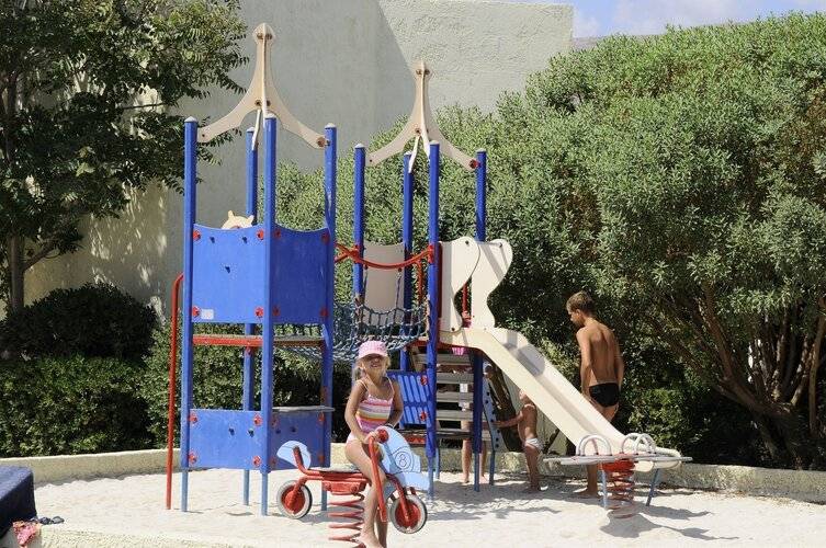 Dessole Dolphin Bay Resort