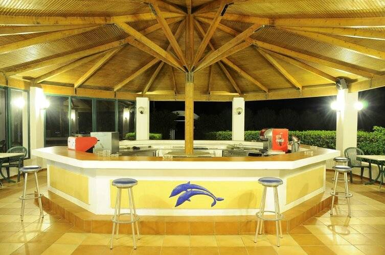 Dessole Dolphin Bay Resort