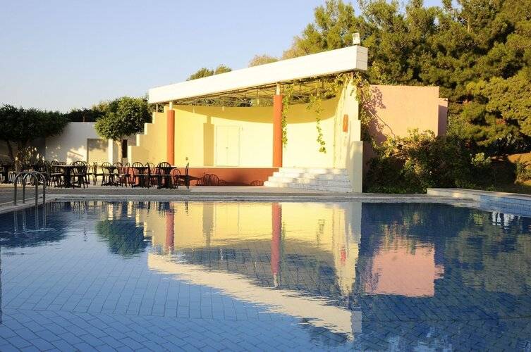 Dessole Dolphin Bay Resort