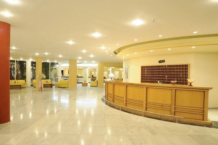 Dessole Dolphin Bay Resort