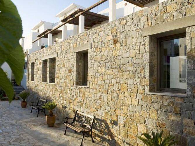Maritimo Beach Hotel