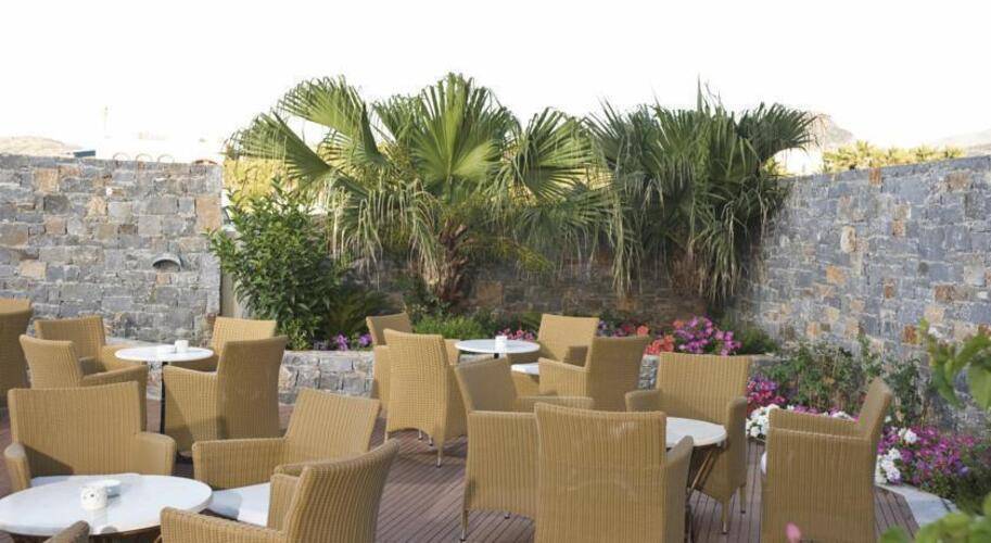 Maritimo Beach Hotel
