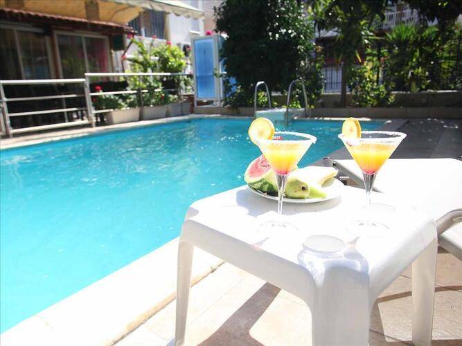 Mallas Hotel
