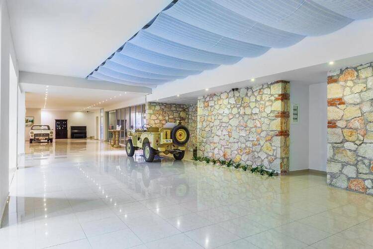 Bomo Kriopigi Hotel