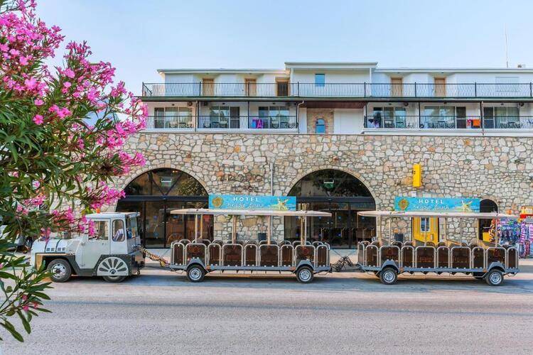 Bomo Kriopigi Hotel