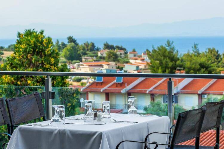 Bomo Kriopigi Hotel