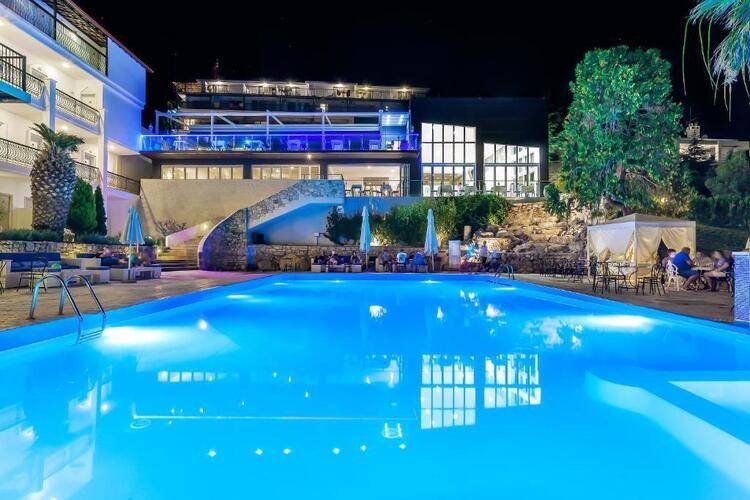 Bomo Kriopigi Hotel