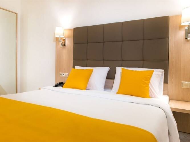 Aristoteles Holiday Resort & Spa