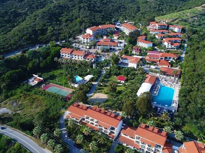 Aristoteles Holiday Resort & Spa