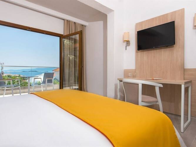 Aristoteles Holiday Resort & Spa