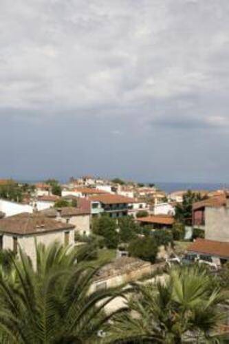 Stratos Hotel