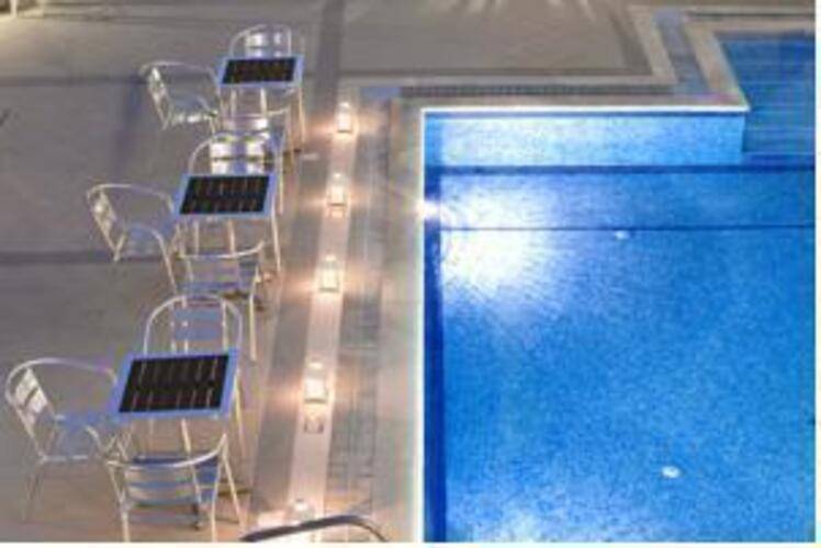 Stratos Hotel