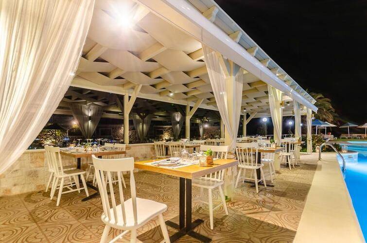 Pela Mare Hotel