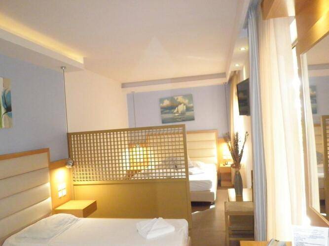 Pantheon Hotel (Adults Only 12+)