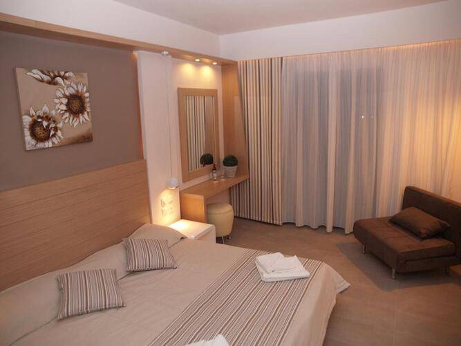 Pantheon Hotel (Adults Only 12+)